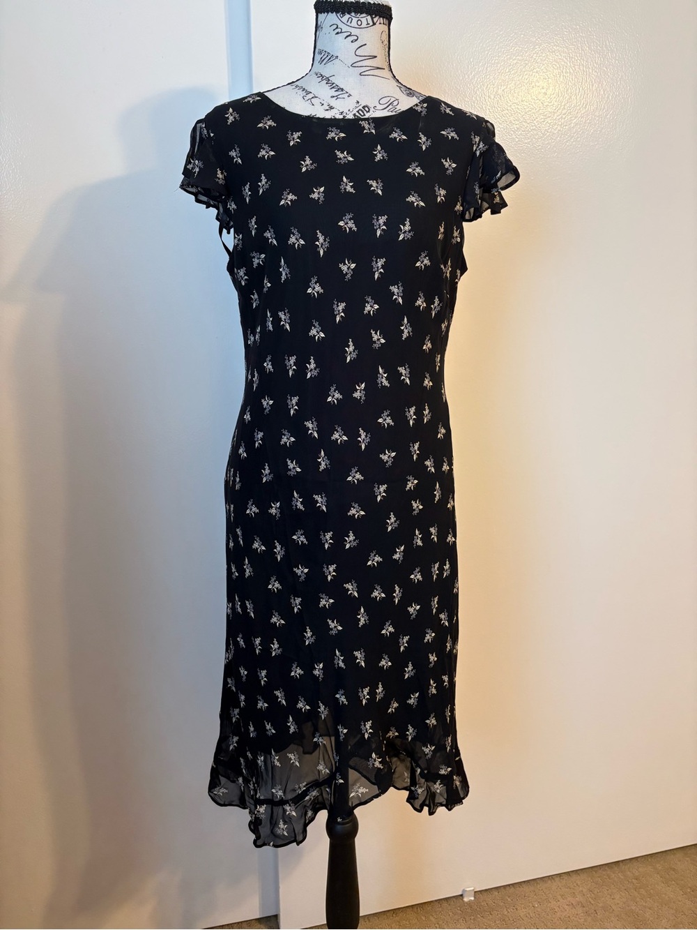 Evan Picone Black Dress with White Floral Print and Ruffle Trim